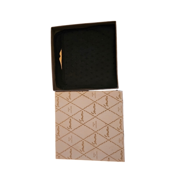 Stratton Compact - Picture 5 of 6